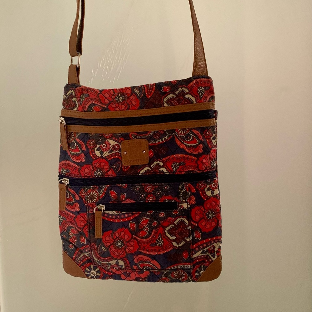 Stone Mountain Cross Body Bag